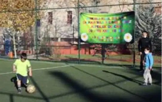 Çankaya Belediyesi pandemi döneminde de parkları yenilemeye devam ediyor