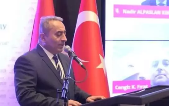 'Bozkırın Bilge Kalemi' Aytmatov tüm yönleriyle Uluslararası 4. Issık Göl Forumu'nda ele alındı