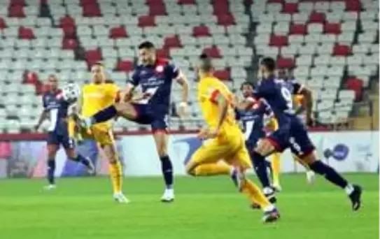 Antalyaspor, sahasında karşılaştığı Kayserispor'u 2-0 mağlup etti