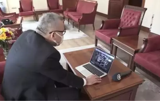 Vali Yılmaz Şimşek, AA'nın 'Yılın Fotoğrafları' oylamasına katıldı