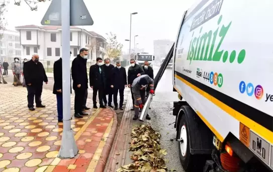 Başkan Çınar, Yeşiltepe'de temizlik hizmetlerini inceledi