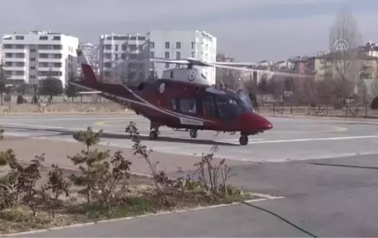 Solunum sıkıntısı yaşayan hasta hava ambulansıyla Ankara'ya sevk edildi