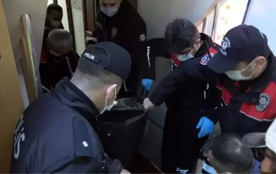 42 yaşındaki şahıs, başına poşet geçirilmiş halde kaldığı apartta ölü olarak bulundu