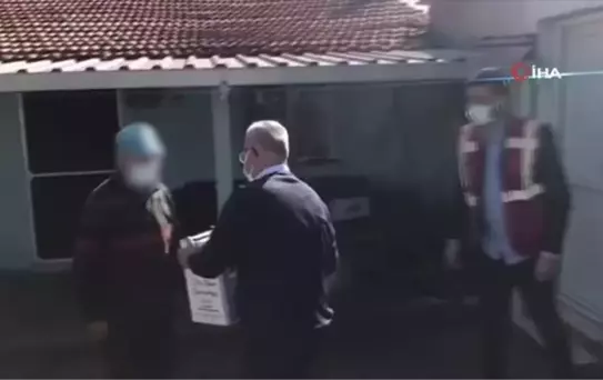 Salihli'de 10 bin ihtiyaç sahibine gıda paketi