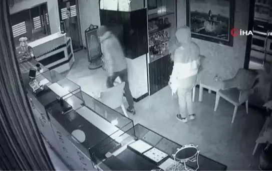Kuyumcunun duvarını delip böyle soygun yaptılar