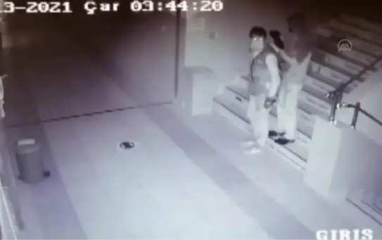 Liselerden hırsızlık yaptığı tespit edilen 4 şüpheli tutuklandı