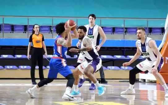 Basketbol Süper Ligi: HDI Sigorta Afyon Belediyespor: 103 - Anadolu Efes: 85