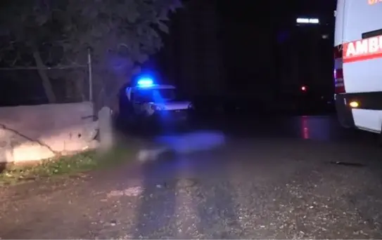 Yol kenarında ceset bulundu