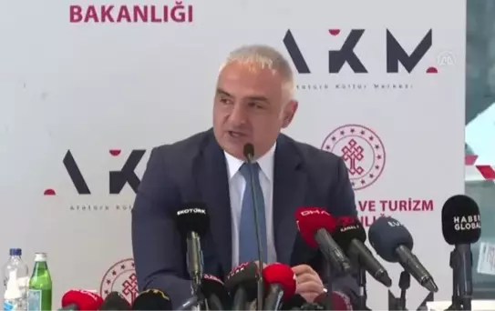 Son dakika haberi | Kültür ve Turizm Bakanı Ersoy, basın mensuplarına AKM'yi gezdirdi (5)