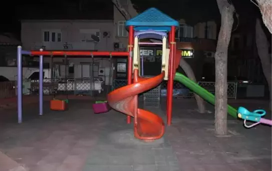 Manisa'da, 6 yaşındaki Eymen'in başına yorgun mermi isabet etti