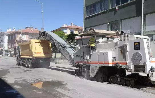 Gölbaşı Belediyesi 2021 yılını asfalt yılı ilan etti