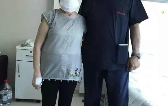 Hastanın kalp zarından alınan parça ile nefes borusuna yama yapıldı