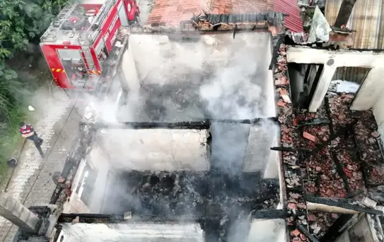 Biga'da ev yangını