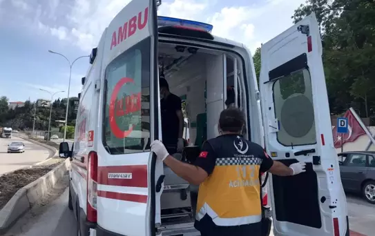 'U' dönüş yaptığı esnada motosiklet ile çarpıştı