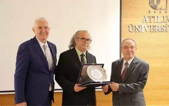 Prof. Dr. Nazmi Kozak'a 'Turizm Araştırma ve Yayın Ödülü' verildi