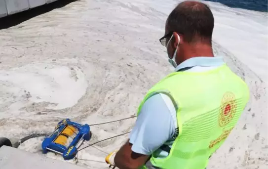 Çanakkale'de müsilaj temizleme çalışmaları 2'nci gününde