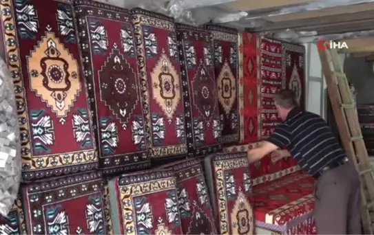 Bin yıllık geleneği kentte tek başına sürdürüyor