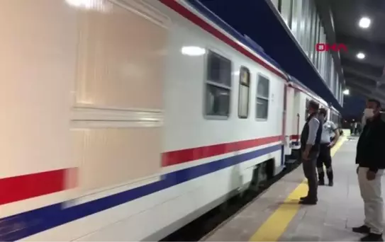 DOĞU EKSPRESİ'NE KARS'TA SAZLI SÖZLÜ KARŞILAMA