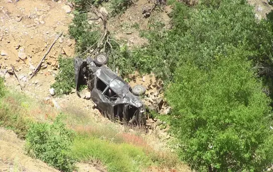 Kahramanmaraş'ta otomobil uçuruma devrildi: 3 ölü, 1 yaralı