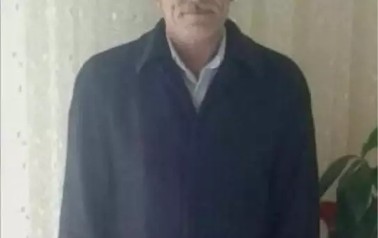Eşiyle barışmak için gittiği evde kayınpederi ile onun yeğenini öldürdü