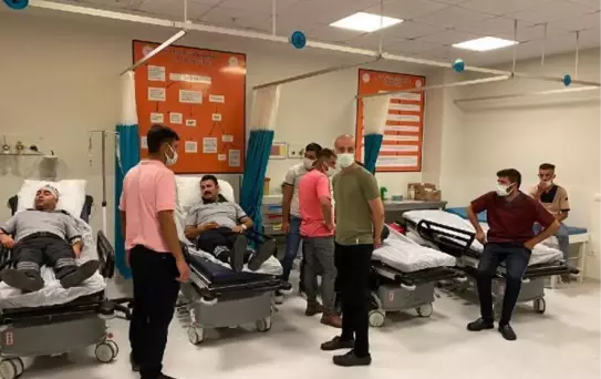 GÜVENLİK GÖREVLİLERİ İLE HASTA YAKINLARI ARASINDA 'MASKE' KAVGASI 8 YARALI