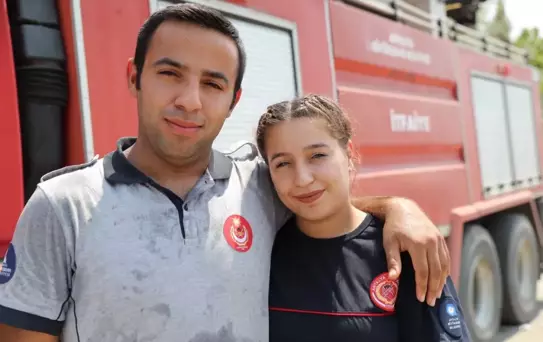 İzmir ve Antalya'da görevli itfaiyeci kardeşler Manavgat'taki yangında birlikte mücadele etti