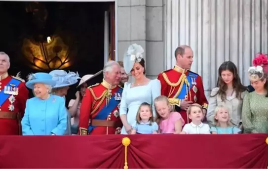 İngiliz kraliyet ailesine büyük darbe: Virginia Roberts'tan Prens Andrew'a cinsel saldırı davası