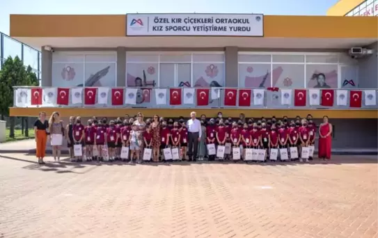 Kır Çiçekleri, Basın Yayın ve Halkla İlişkiler Ekibiyle Tanıştı