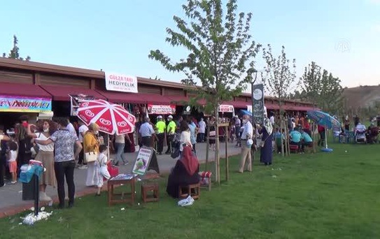 Devlet sanatçıları eserleriyle Malazgirt Zaferi etkinliklerine renk kattı