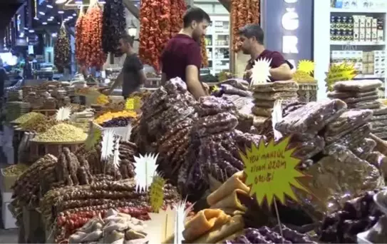 Son dakika... Gurbetçiler dönüş öncesi yöresel ürünlere rağbet gösteriyor