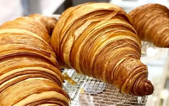 Kalbimi fetheden bademli kruvasan