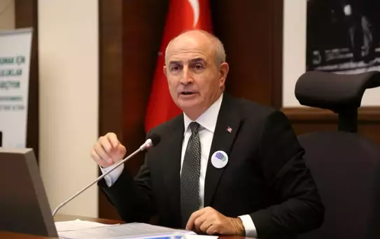 Büyükçekmece Belediyesi'nin 34 yıllık logosu değişiyor