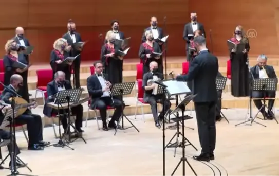 'İki sanatçı, tek mahnı'da buluştu