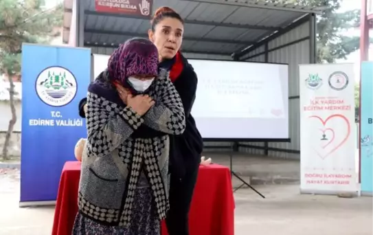 EDİRNE'DE KÖYDE UYGULAMALI İLK YARDIM SEMİNERİ VERİLDİ