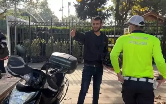KADIKÖY'DE KALDIRIMI KULLANAN MOTOSİKLET VE SCOOTER SÜRÜCÜLERİNE CEZA KESİLDİ