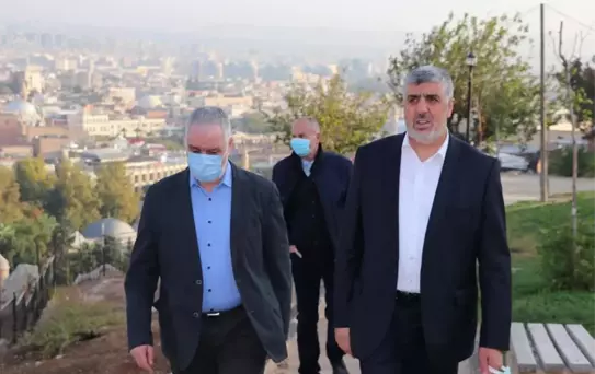 Bosna Hersek İslam Birliği Başkanı Kavazoviç, Şanlıurfa'da ziyaretlerde bulundu
