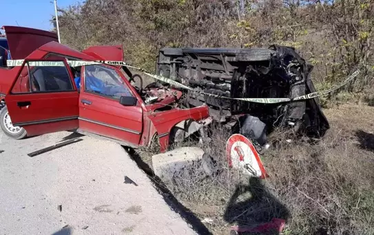Bilecik'te 2 kişinin ölümüyle sonuçlanan trafik kazasına karışan sürücü tutuklandı