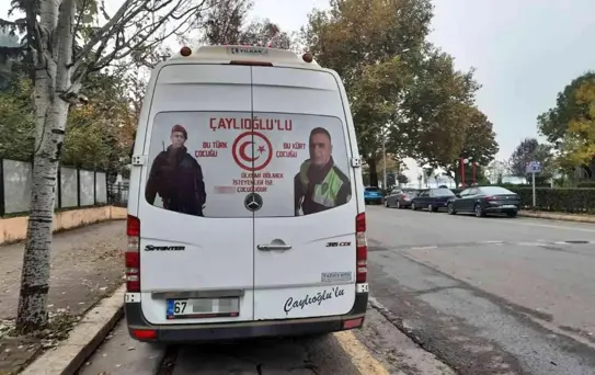Şehitler için minibüsüne yazdığı yazı ilgi odağı oldu
