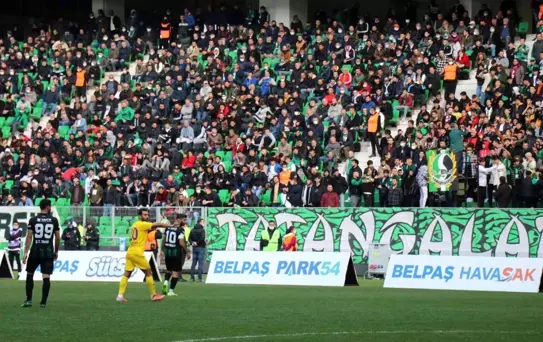 TFF 2. Lig: Sakaryaspor: 2 Afjet Afyonspor: 0