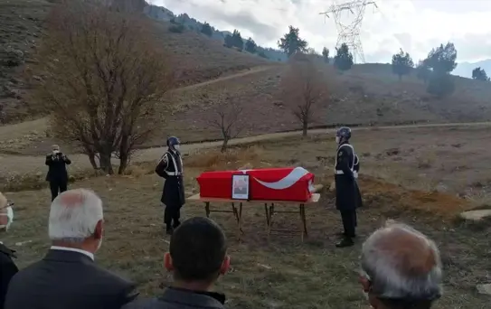 Son dakika haberleri... Trafik kazasında hayatını kaybeden uzman çavuşa son görev