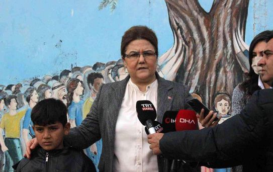 Son dakika politika: Bakan Yanık: 'Dünya insani yardım noktasında sınıfta kaldı'