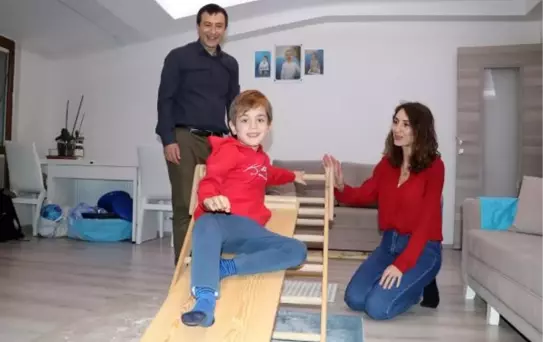 FİRAJİL X SENDROMU HASTASI ÇOCUKLARI İÇİN EVLERİNİ EĞİTİM PARKURUNA ÇEVİRDİLER