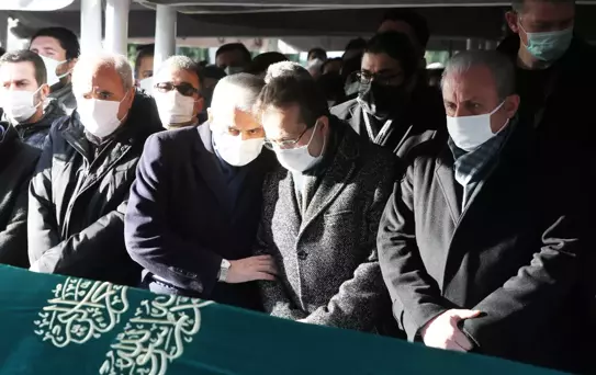 Gazeteci ve yazar Hekimoğlu İsmail son yolculuğuna uğurlandı