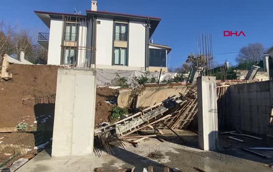 İNŞAAT ÇALIŞMASI SIRASINDA TOPRAK KAYMASI OLUNCA EVİ MÜHÜRLENDİ