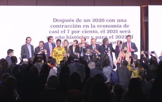 Kolombiya'da devlet başkanlığı ön adayları tartışmaya katıldı