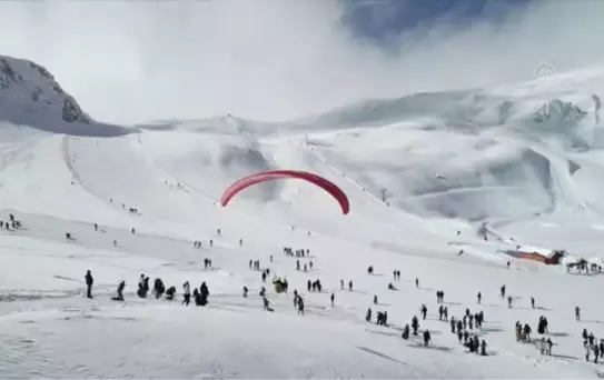 4. Kar Festivali eğlenceli etkinliklerle devam ediyor