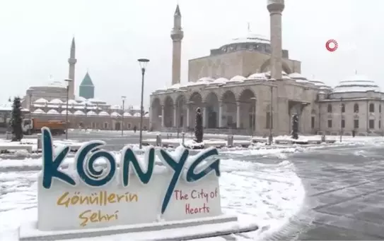 Son dakika haber! Konya'da kar yağışı yeniden başladı... 22 ilçede yüz yüze eğitime bir gün uzaktan eğitim kararı alındı