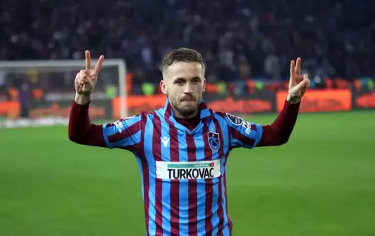 Spor Toto Süper Lig: Trabzonspor: 1 Konyaspor: 0 (İlk yarı)