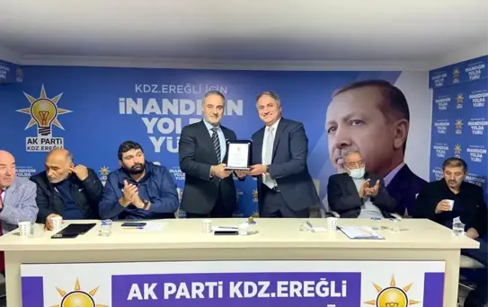 AK Parti'de kurucu yönetim bir araya geldi