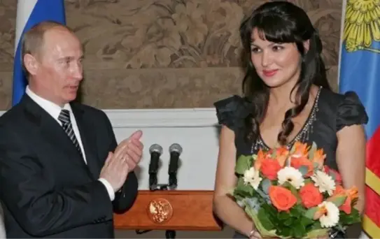 Rus diva, Putin'e desteğini çekmeyince Metropolitan Opera'nın kadrosundan çıkarıldı